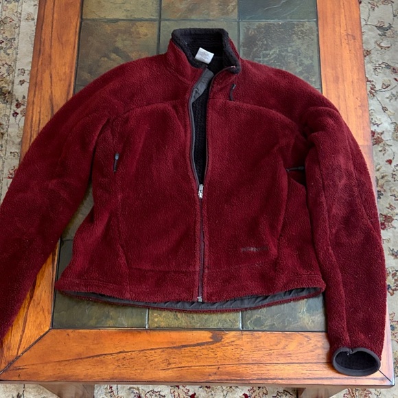 Patagonia Jackets & Blazers - Patagonia Dark Red Women's Fleece